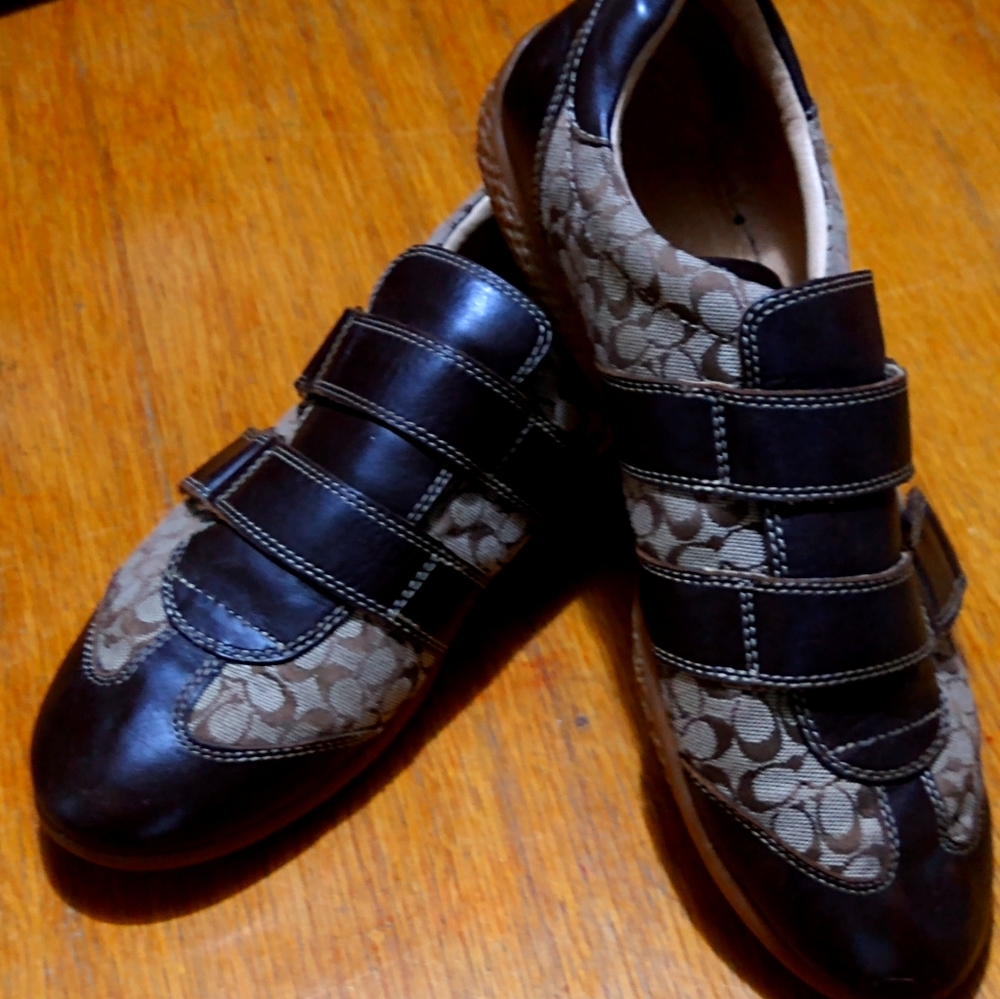 Coach Susanna Logo Shoes
Coach

Coach